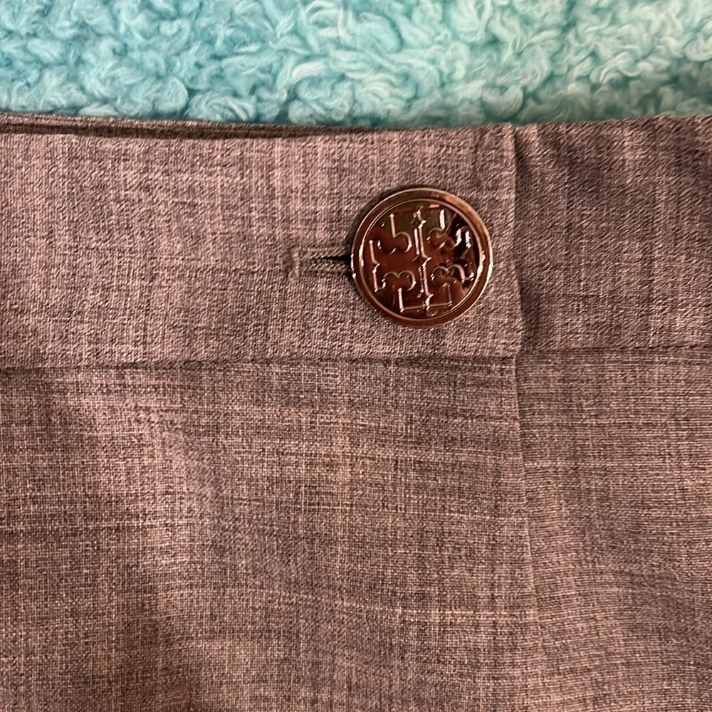 🔥Tory Burch Gray Knee-Length Skirt with Front Slit🔥